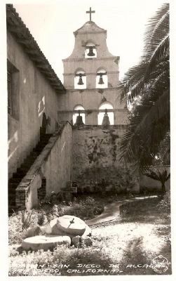 Postcard View of the Camanario image. Click for full size.