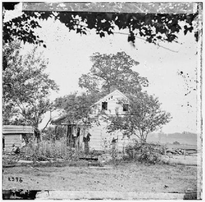 Wartime Photo of Farm House image. Click for full size.
