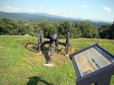 Cannon Points to Downtown Petersburg, Hidden Today by Treetops image. Click for full size.