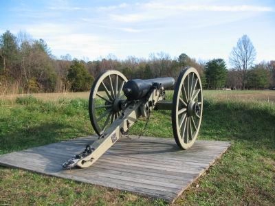 Confederate 12-pounder Iron Napoleon image. Click for full size.