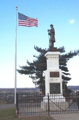 Ross County Civil War Memorial image. Click for full size.