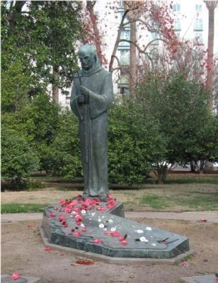 Father Junipero Serra Statue image. Click for full size.