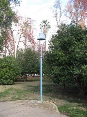 El Camino Real Bell and Marker image. Click for full size.