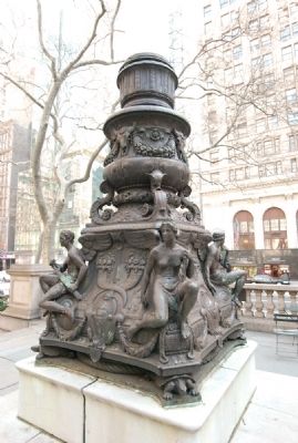 New York Public Library flagpole image. Click for full size.