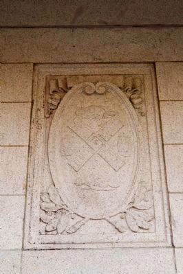 The New York City Seal on the monument image. Click for full size.