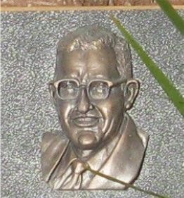 Artwork Sculpture on Marker image. Click for full size.