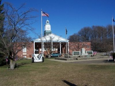 Tinicum Township Memorial Building image. Click for full size.