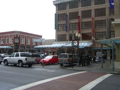 Roanoke City Market and Marker image. Click for full size.