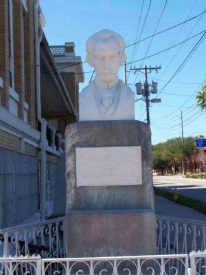 José Martí Monument (also seen in photos 2,3 and 7) image. Click for full size.