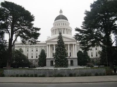 California State Capitol Building image. Click for full size.