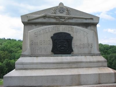 Sixteenth Michigan Infantry Monument image. Click for full size.