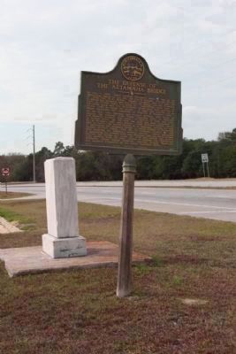 The Defense of the Altamaha Bridge Marker, looking south along US 301/ US 25 image. Click for full size.