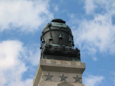Drum, Bedroll and Cartridge Box on Top of the Monument. Click for full size. Drum, Bedroll and Cartridge Box on Top of the Monument image. Click for full size.
