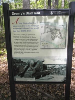 Drewry’s Bluff Trail Marker image. Click for full size.
