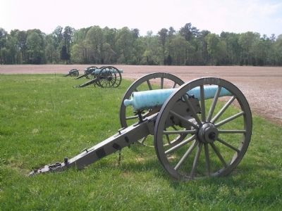 Artillery on Malvern Hill image. Click for full size.