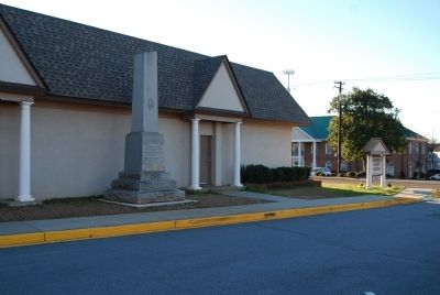 James Lawrence Orr Monument with<br>Anderson County Museum in Background image. Click for full size.