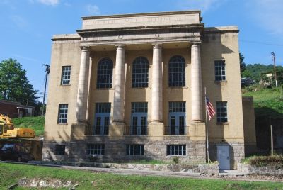 World War I Memorial Building. Click for full size. World War I Memorial Building image. Click for full size.