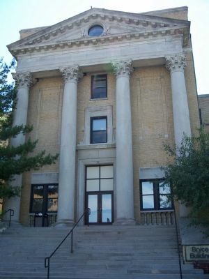 Building located behind the Milestones in Nursing Marker image. Click for full size.