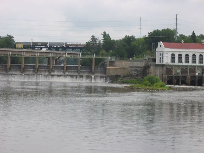 Kilbourn Dam in Wisconsin Dells image. Click for full size.