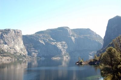 Hetch Hetchy Reservoir image. Click for full size.