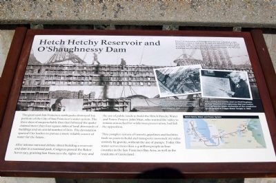 Hetch Hetchy Reservoir and O'Shaughnessy Dam image. Click for full size.