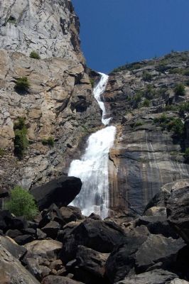 Hetch Hetchy Reservoir — Wapama Falls image. Click for full size.