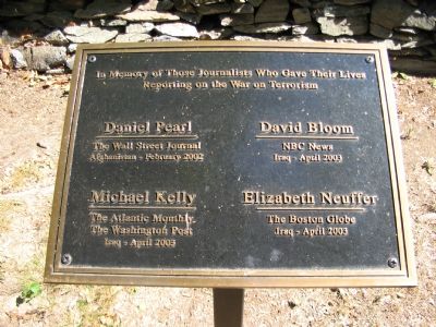 Recently Added Plaque in Memory to Journalists Lost in the War on Terror image. Click for full size.