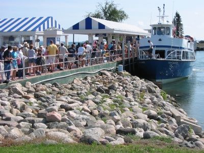Ferry Boarding at Mackinaw City image. Click for full size.