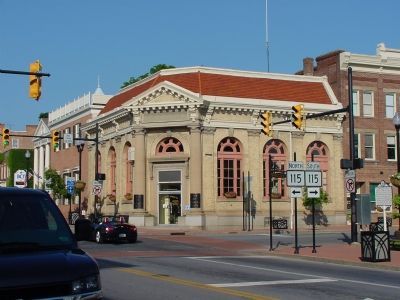 Former Bank Building, Now City Hall image. Click for full size.