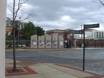 Norfolk and Western Railway Marker </b>(fifth of five adjacent markers) image. Click for full size.