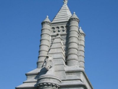 Close Up of the Monument Side image. Click for full size.