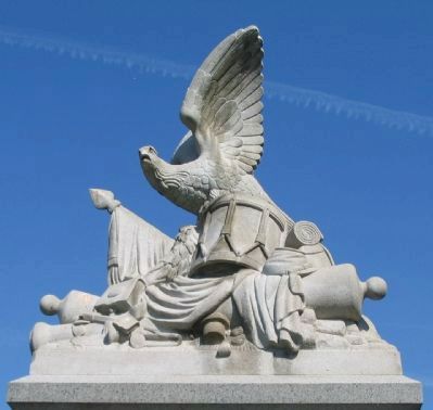 Sculpture Atop the Monument image. Click for full size.