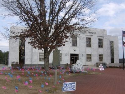 Pickens County Marker and Courthouse image. Click for full size.