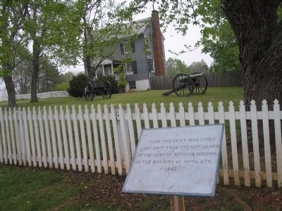 Marker at Appomattox Court House. Click for full size. Marker at Appomattox Court House image. Click for full size.