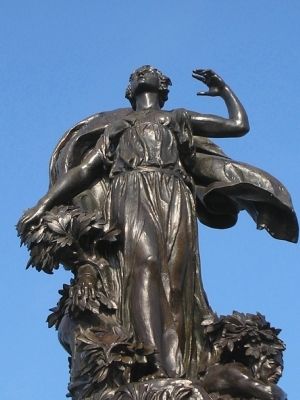 Closeup of Liberty Monument image. Click for full size.