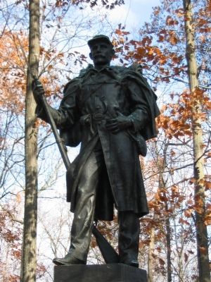 Statue on Top of the Monument. Click for full size. Statue on Top of the Monument image. Click for full size.