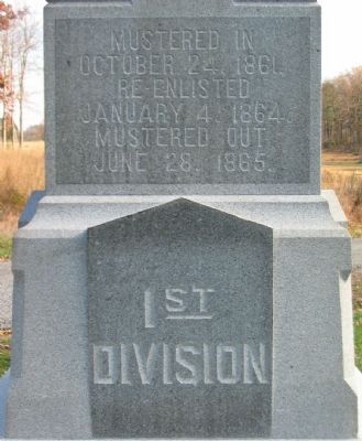 Back of Monument image. Click for full size.