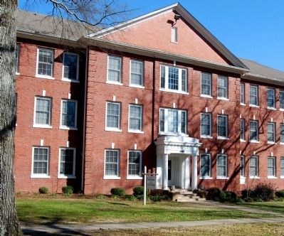 Erskine College -<br>Robinson Hall Dormitory (1922) image. Click for full size.