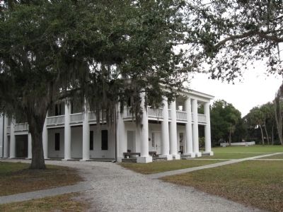 Gamble Mansion and Plantation image. Click for full size.