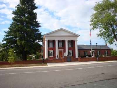 The Buckingham County Court House image. Click for full size.