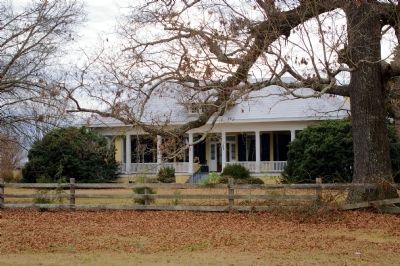 Old Town Plantation House image. Click for full size.