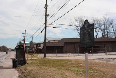 Robert Sengstacke Abbott Boyhood Home Marker, Looking east along West Bay Street (US 80) image. Click for full size.