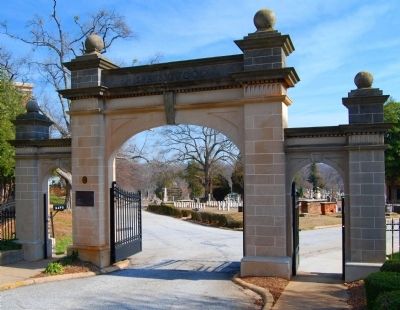 Springwood Cemetery Entrance -<br>Mrs. James Williams Marker on Left image. Click for full size.