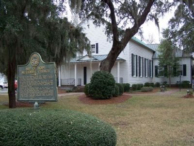 Isle of Hope Methodist Church and Marker image. Click for full size.