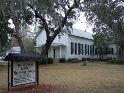 Isle of Hope Methodist Church image. Click for full size.
