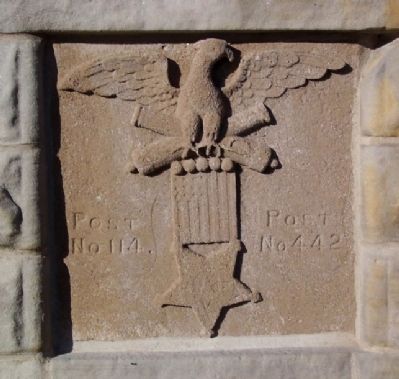 Kosciusko County Civil War Memorial G.A.R. Emblem image. Click for full size.