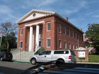 Old State Capitol Building image. Click for full size.