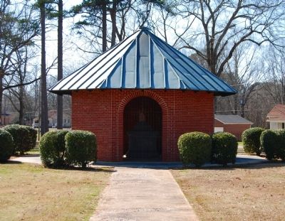 Maxwell Burial Site. Click for full size. Maxwell Burial Site image. Click for full size.