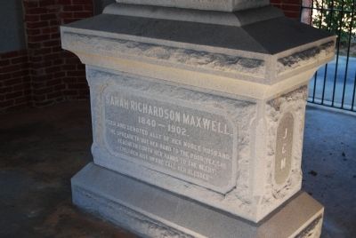 Sarah Richardson Maxwell Tombstone image. Click for full size.