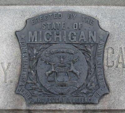 State Seal at Front of the Monument image. Click for full size.